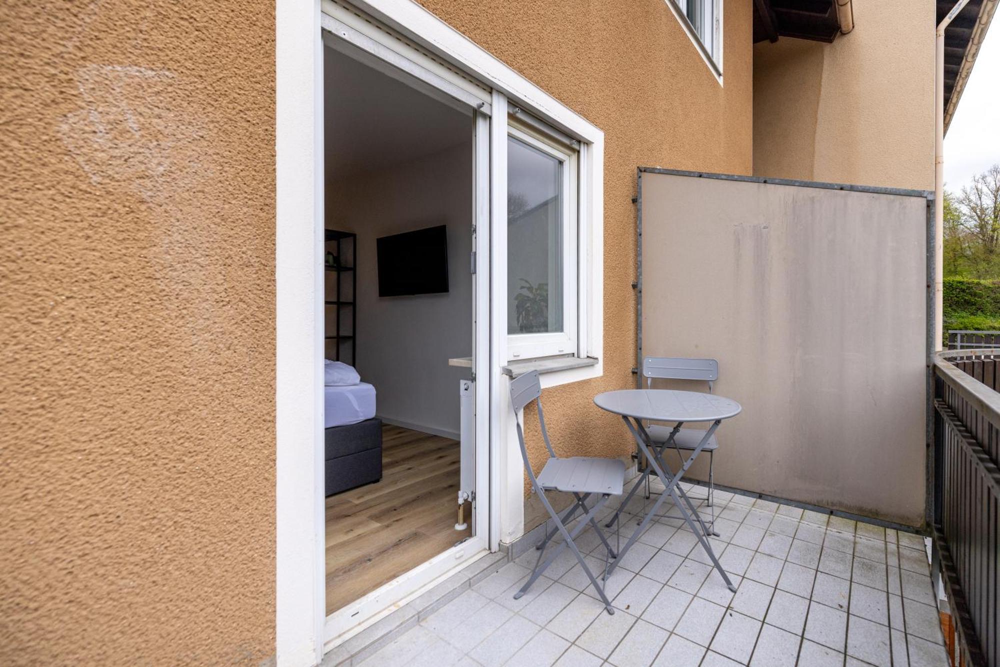 Kleines Apartment Mit Balkon Würzburg Esterno foto
