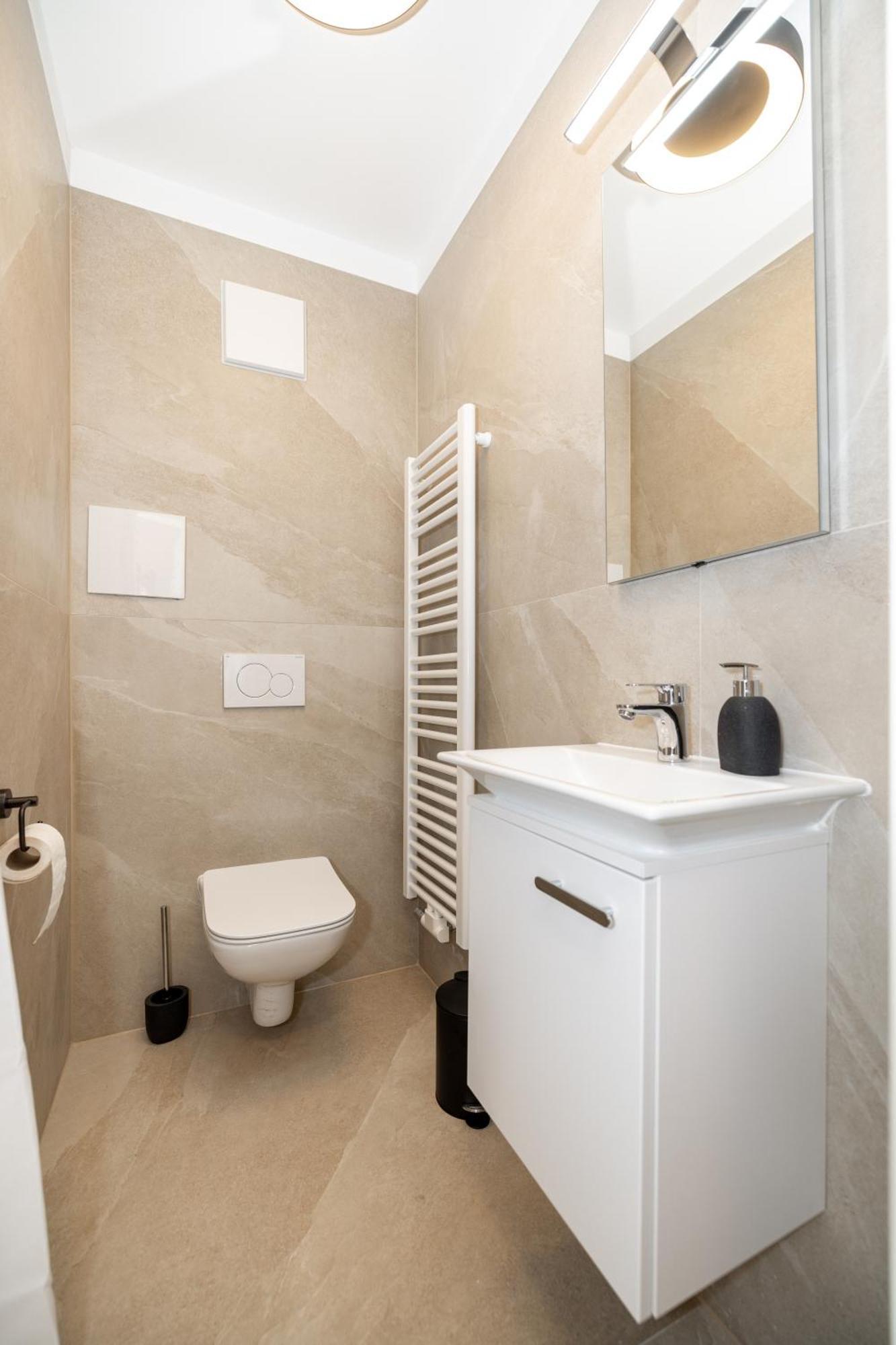 Kleines Apartment Mit Balkon Würzburg Esterno foto