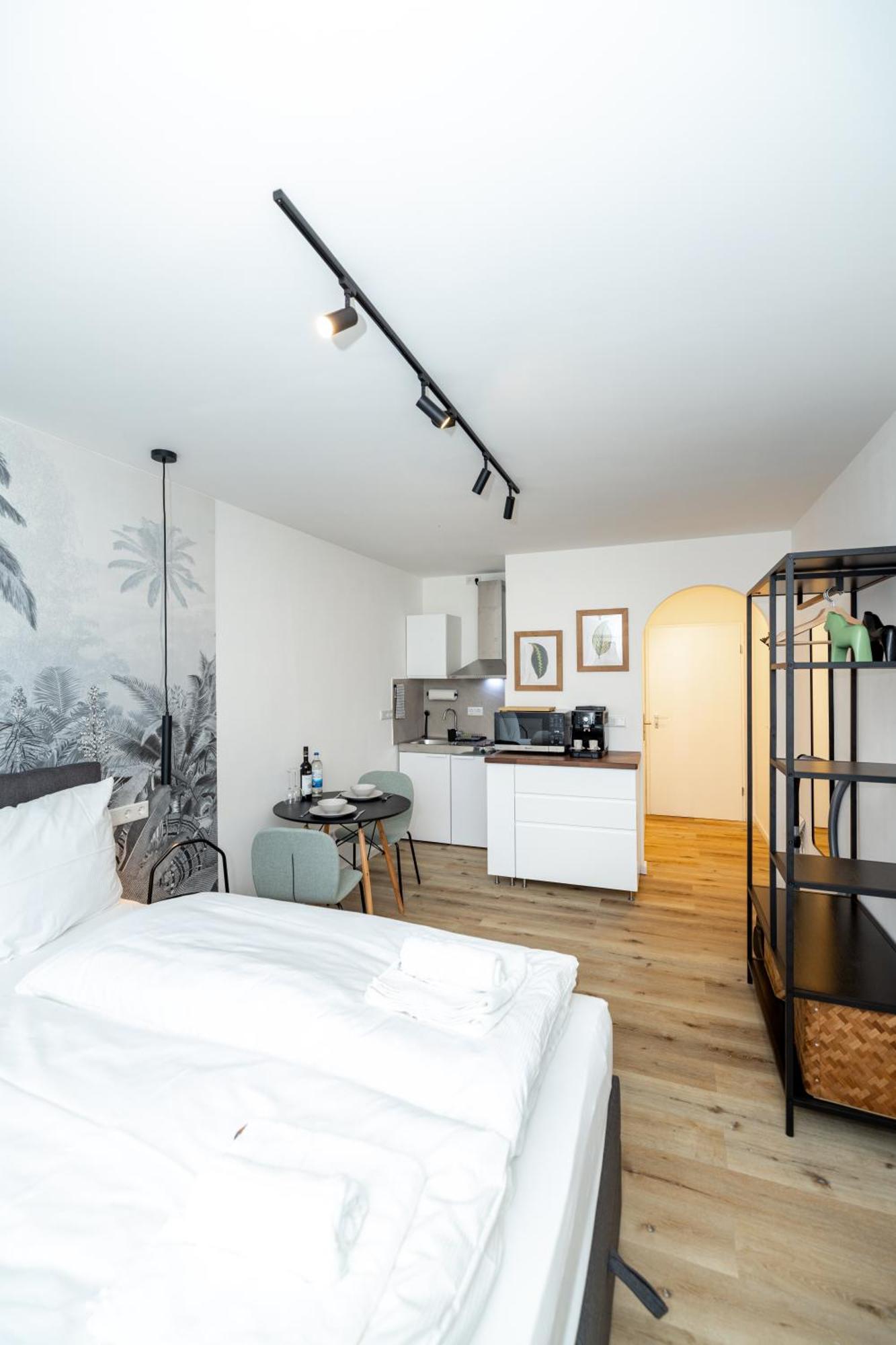 Kleines Apartment Mit Balkon Würzburg Esterno foto